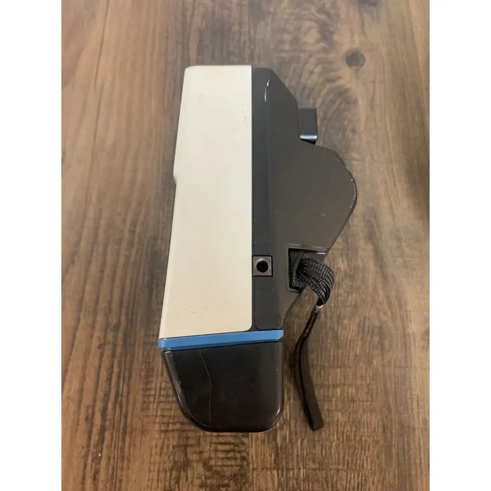 Vintage Kodak EK6 Instant Camera -‎ Polaroid type. UNTESTED